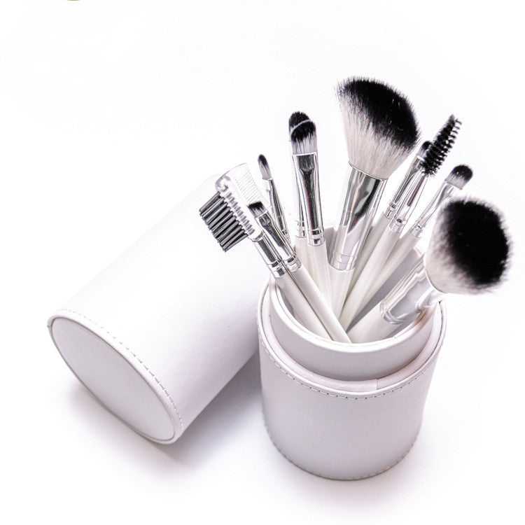 Eye shadow blush and foundation brushes in 8 piece makeup set